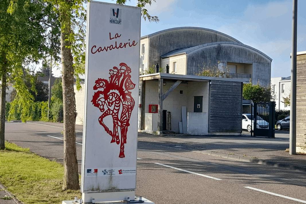 forum des associations salle de la cavalerie